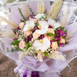 دسته گل بنفش