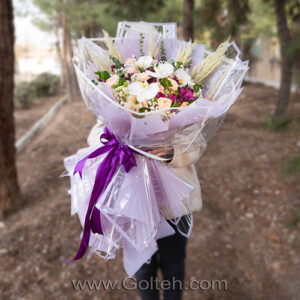 دسته گل بنفش