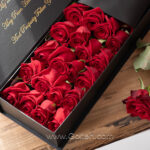 باکس گل رز 20 شاخه