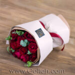 دسته گل رز قرمز