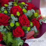 دسته گل رز قرمز