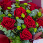 دسته گل رز قرمز