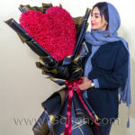 دسته گل ژیپسوفیلا طرح قلب قرمز