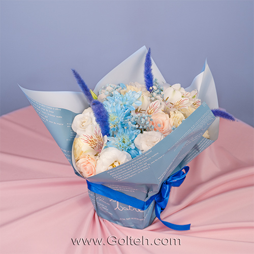 باکس گل طرح گلدان آبی