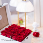 باکس گل رز 16 شاخه