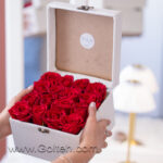 باکس گل رز 16 شاخه