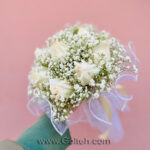 دسته گل رز سفید
