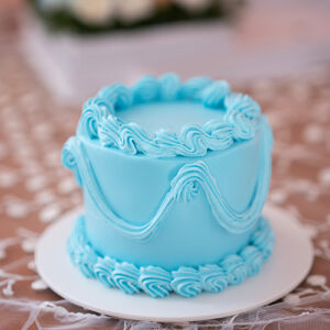 باکس گل و کیک مردانه آبی